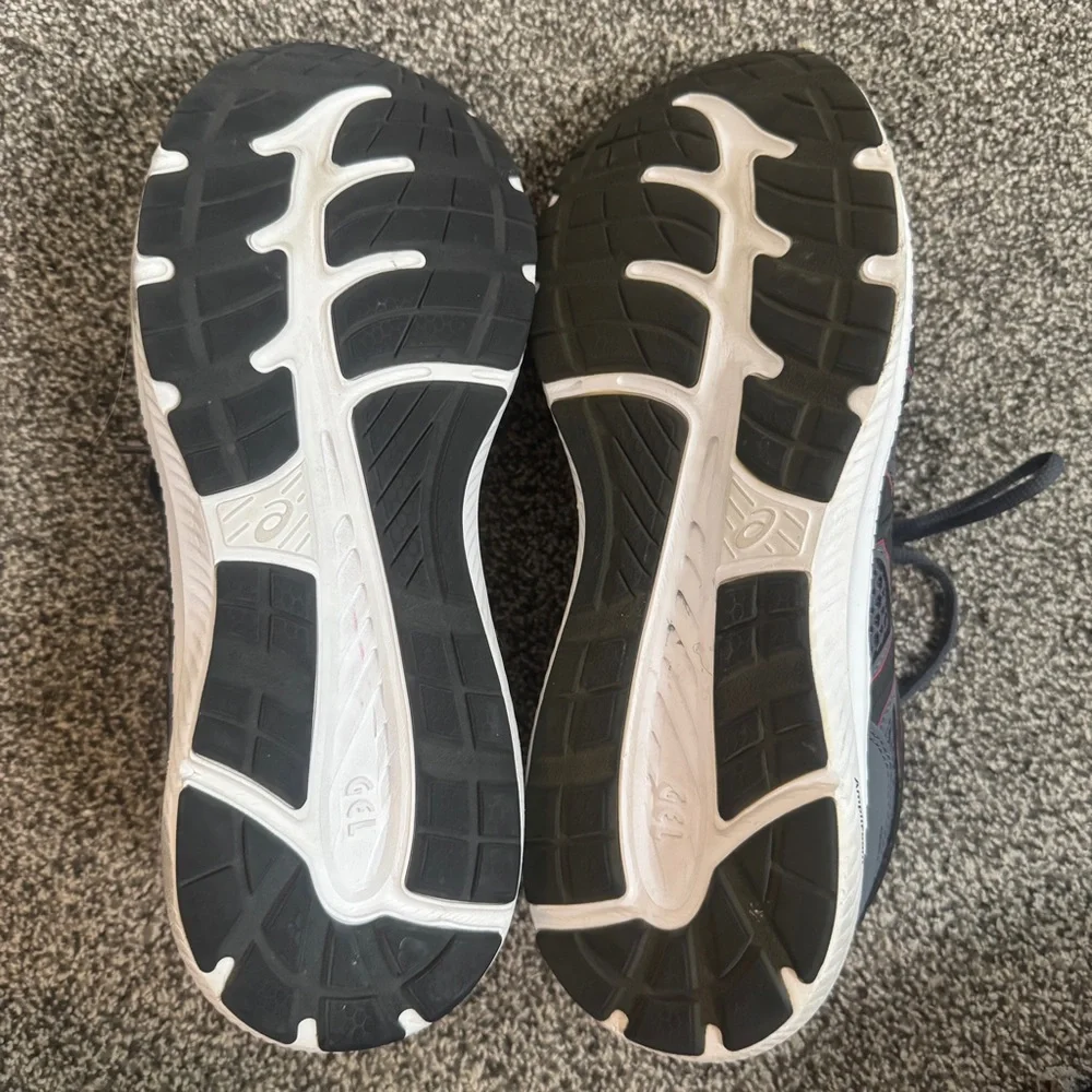 Asics Men's GEL-Contend 7 Running Sneakers Size 11 Shoes